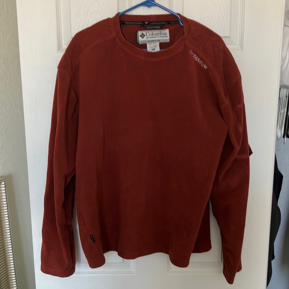 Columbia men’s XL titanium sweater